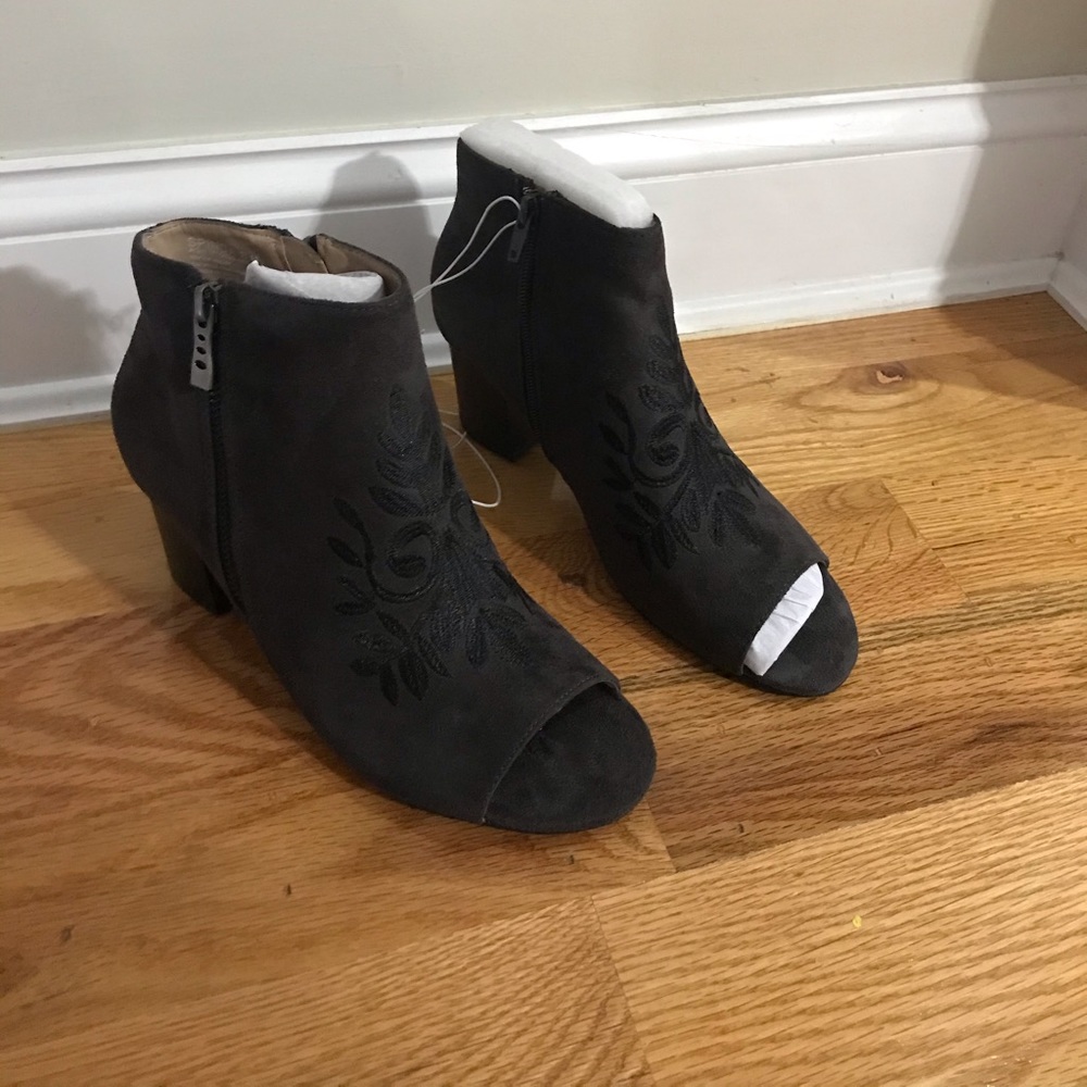 ‎Booties
